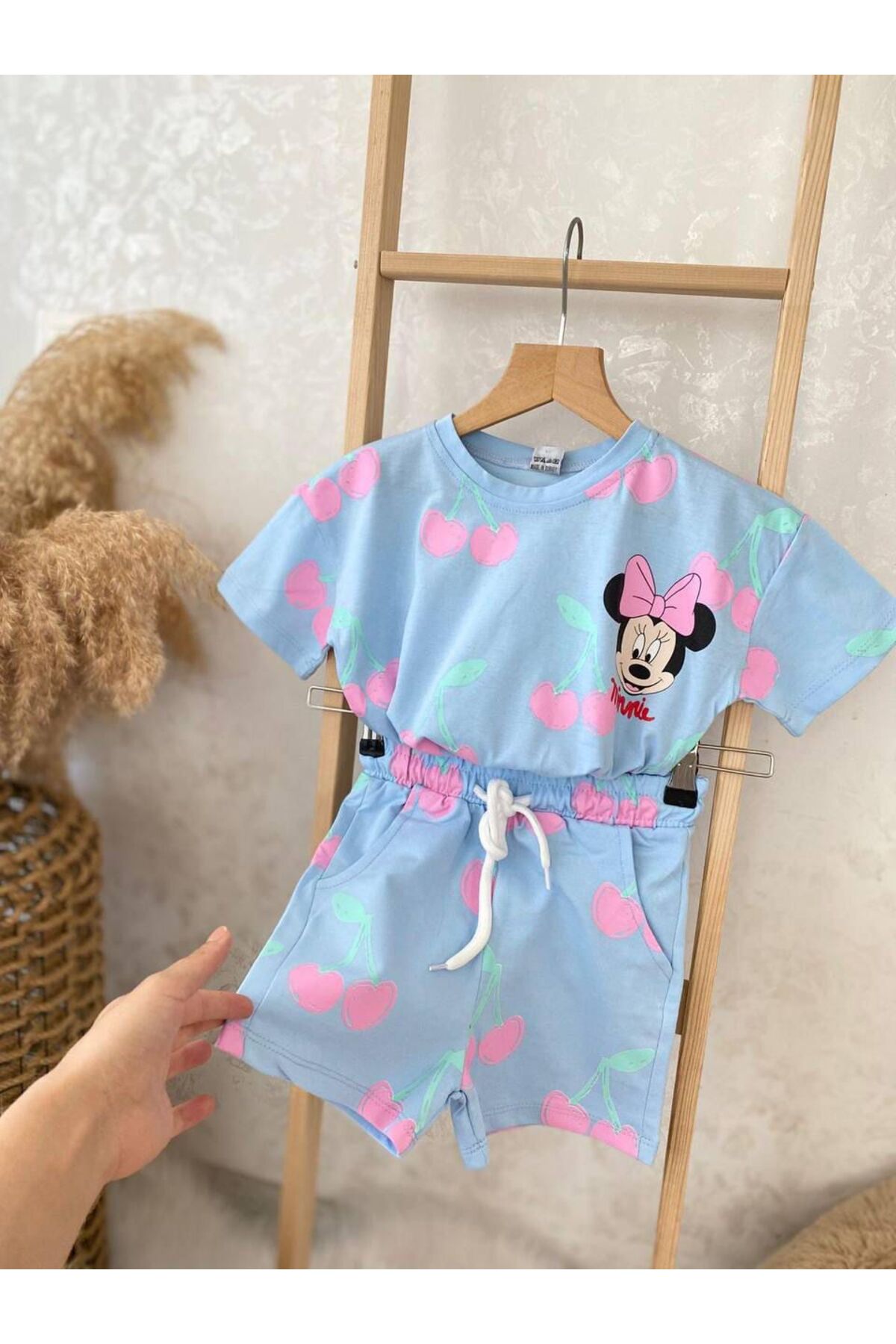 KIZ ÇOCUK KİRAZ BASKILI ŞORTLU TAKIM