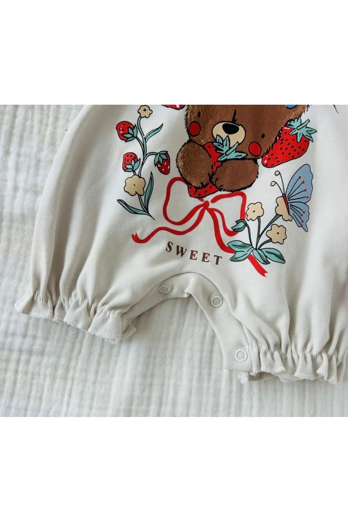 Ayıcık Desenli Şortlu Kız Bebek Tulum